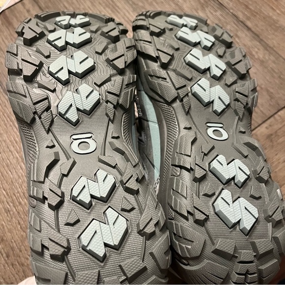 New sawtooth x low b-dry waterproof oboz shoes - Picture 5 of 5